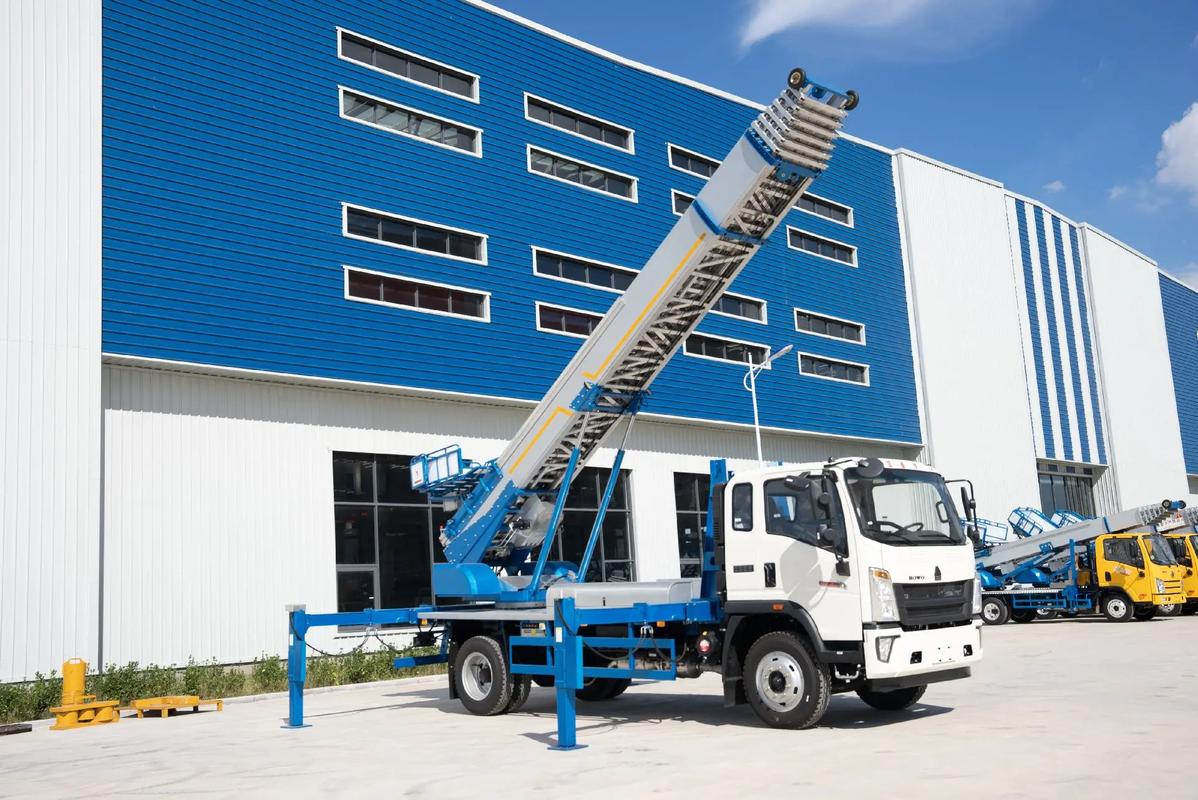 屏南县小型云梯车上料车租赁多少钱