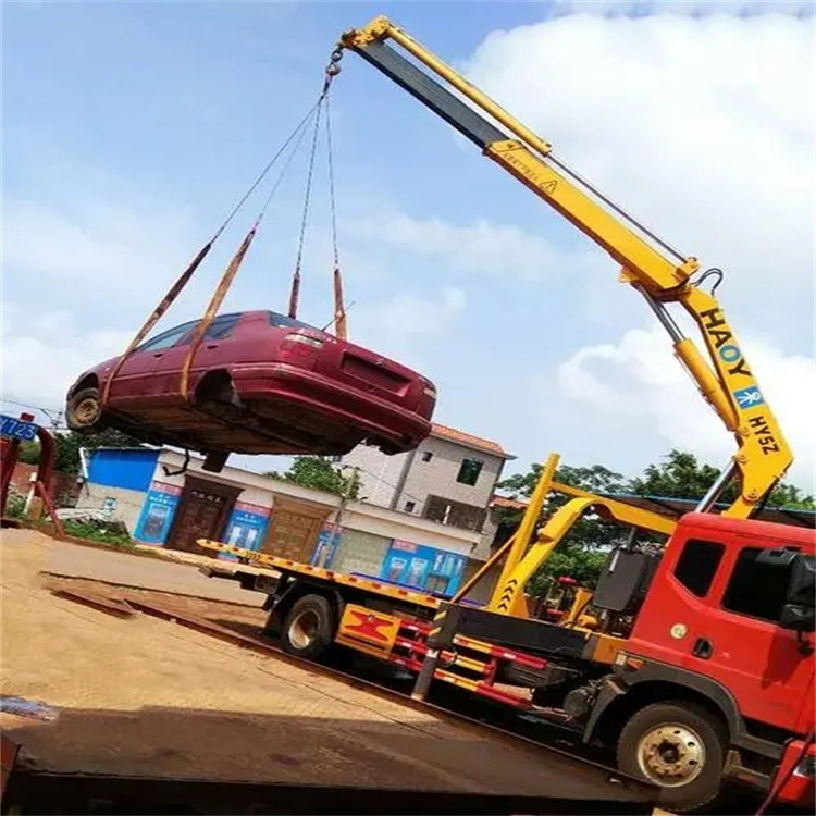 屏南县吊车吊汽车的正确方法